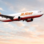 Jeju Air, Jeju Air ile Seoul, düşük maliyetli uçuş, Jeju Air bagaj, Jeju Air rezervasyon, Jeju Air deneyimi, ucuz uçak biletleri Kore, Jeju Air avantajları, Jeju Air dezavantajları, Jeju Air müşteri hizmetleri, Seoul’a nasıl gidilir, Jeju Air Türkiye, Jeju Air İstanbul