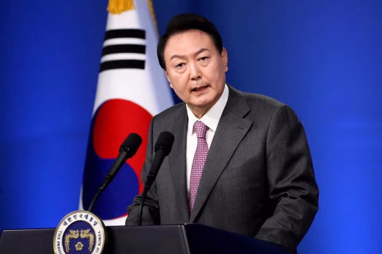 Yoon Suk Yeol ve Sıkıyönetim Krizi: Ne Oldu?